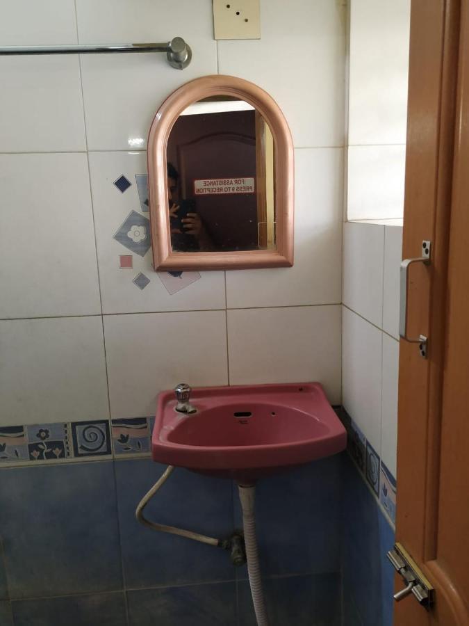 Abirami Lodge Tiruvannāmalai 外观 照片